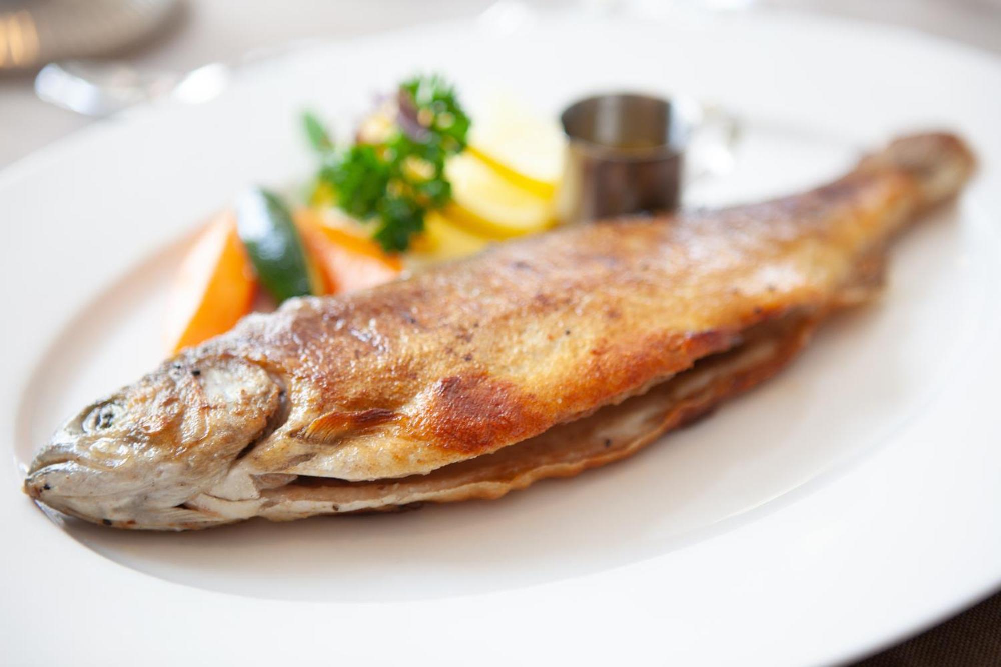 Weinhotel Restaurant Klostermuehle Ockfen Kültér fotó