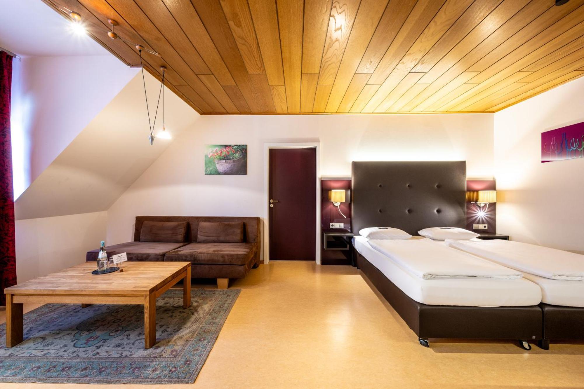 Weinhotel Restaurant Klostermuehle Ockfen Kültér fotó