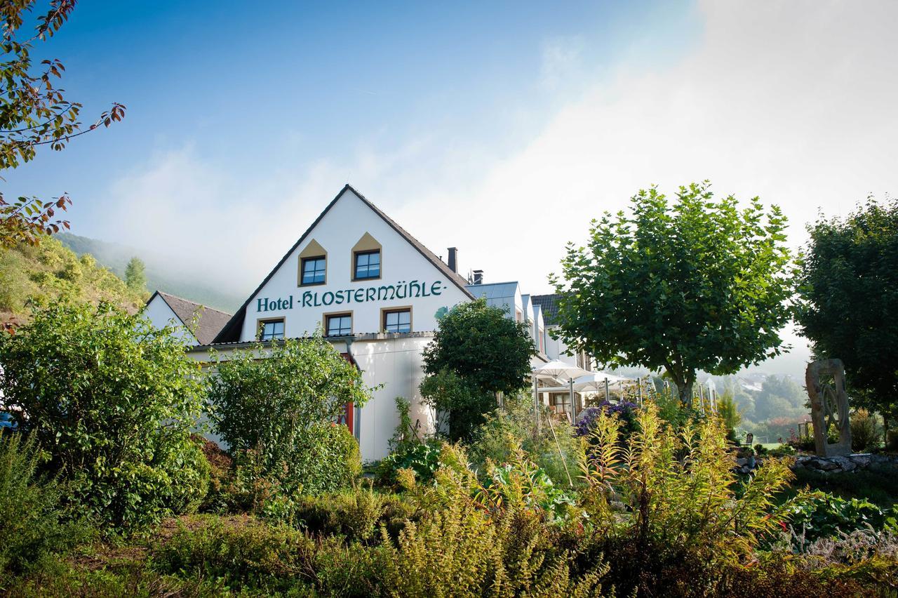 Weinhotel Restaurant Klostermuehle Ockfen Kültér fotó