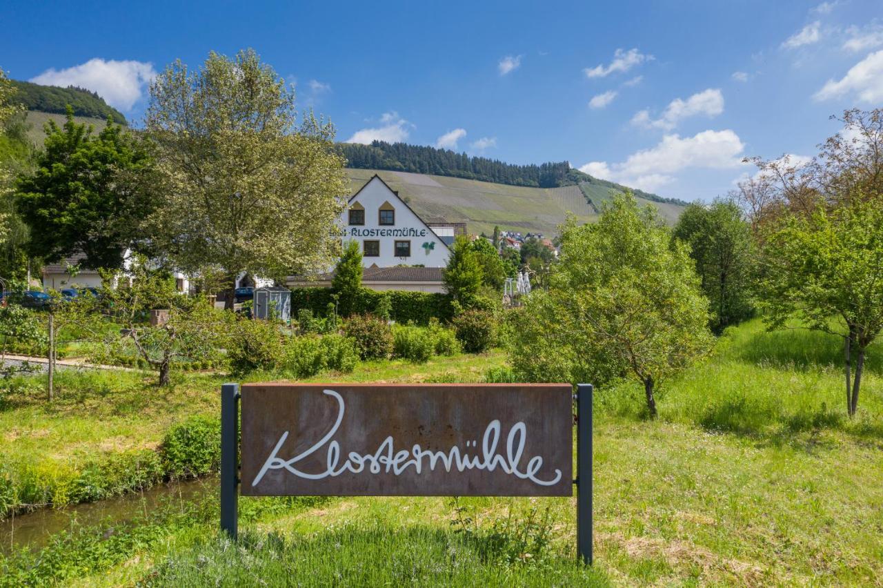 Weinhotel Restaurant Klostermuehle Ockfen Kültér fotó
