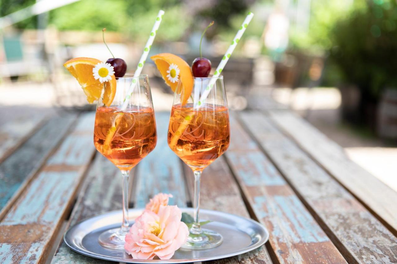 Weinhotel Restaurant Klostermuehle Ockfen Kültér fotó